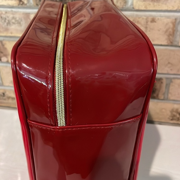 Estee Lauder Red Faux Patent Zip Up Make-Up Cosmetic Travel Vanity Case - Picture 5 of 8